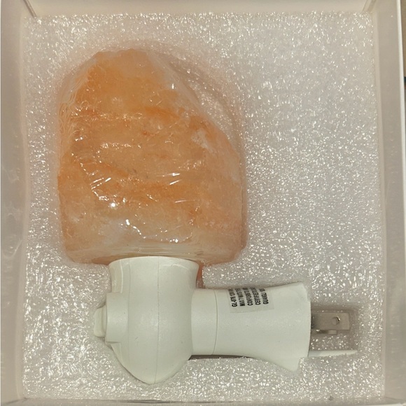 Himalayan Salt Night Light - Picture 6 of 11